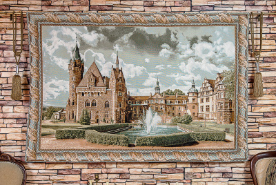 Сказочный замок с фонтаном-гобеленовое панно