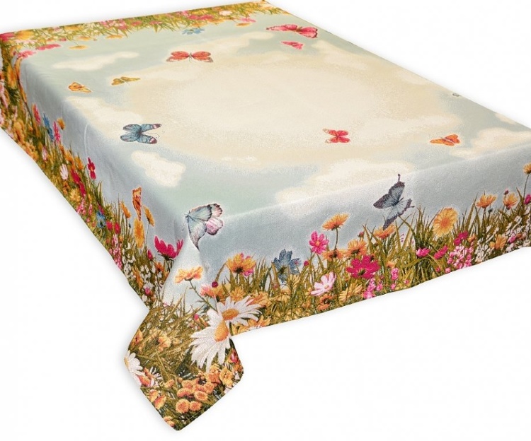 Бабочки в ромашках-гобеленовая скатерть