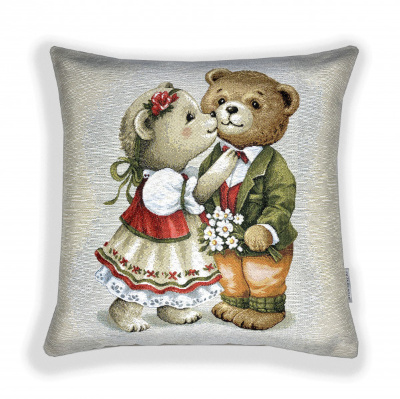 Медвежья нежность- гобеленовая наволочка 