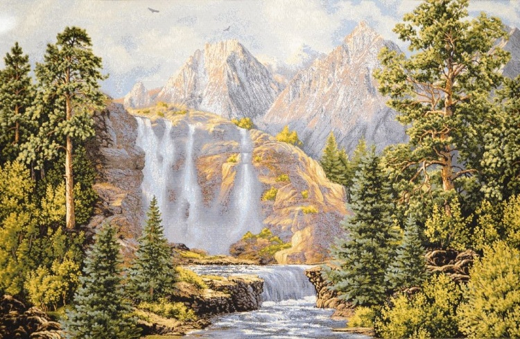 Водопад у гор- гобеленовая картина
