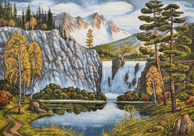 Пейзаж с водопадом- гобеленовая картина